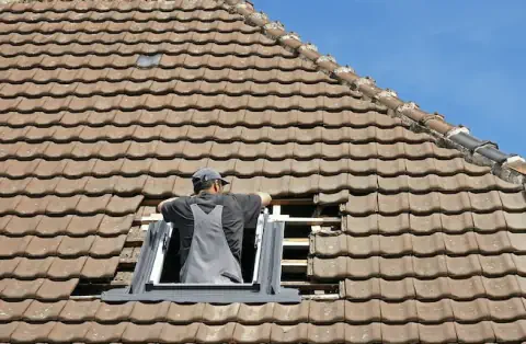 Pose de velux - Charbuy